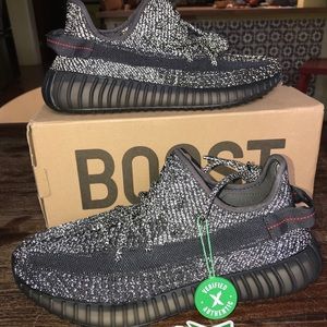 *BRAND NEW* YEEZY BLACK STATICS (REFLECTIVE)